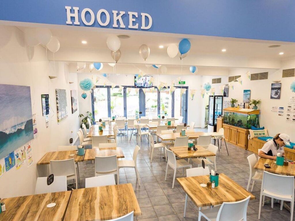 Hooked on Middleton Beach Fish & Chips: interior